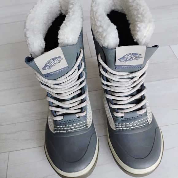 VANS NEW Standard Snow MTE Boots - Picture 8 of 16